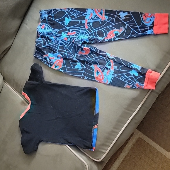 3 for $21 item🎉Marvel Toddler Pajamas - Picture 2 of 6